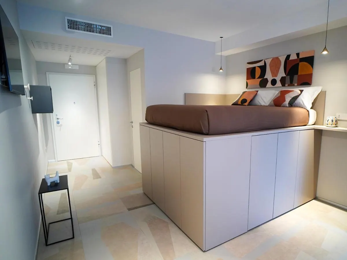 La Perla Di Bari - Private Parking Apartment 0*,