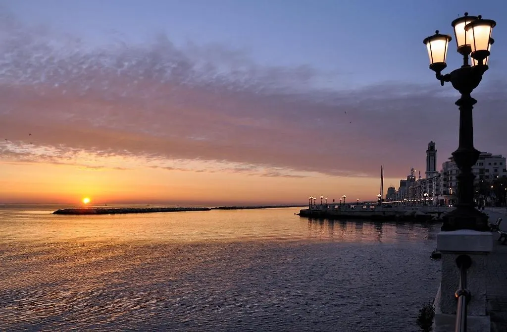 La Perla Di Bari - Private Parking Apartment 0*,